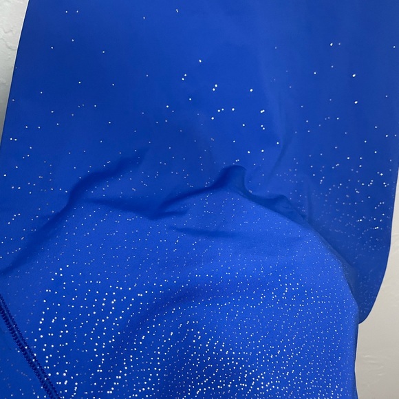 Two All in Motion tank tops - Picture 3 of 4